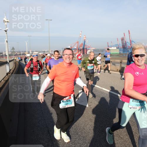 03.10.2025 - Köhlbrandbrückenlauf Yannick Fuchs http://msf.ph/oto/9180715 03.10.2025 08:55:13 Position 2 1552, 1436 meine-sportfotos.de