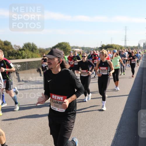 03.10.2025 - Köhlbrandbrückenlauf Yannick Fuchs http://msf.ph/oto/9180724 03.10.2025 11:21:52 Position 3 5087 meine-sportfotos.de