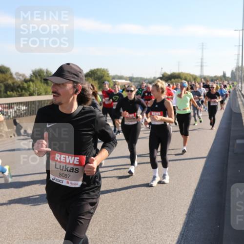 03.10.2025 - Köhlbrandbrückenlauf Yannick Fuchs http://msf.ph/oto/9180727 03.10.2025 11:21:52 Position 3 5087 meine-sportfotos.de