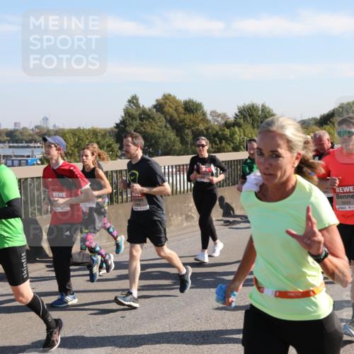 03.10.2025 - Köhlbrandbrückenlauf Yannick Fuchs http://msf.ph/oto/9180759 03.10.2025 11:21:55 Position 3 5704, 5543 meine-sportfotos.de