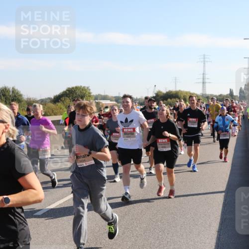 03.10.2025 - Köhlbrandbrückenlauf Yannick Fuchs http://msf.ph/oto/9180777 03.10.2025 11:21:56 Position 3 6474, 4434, 6591 meine-sportfotos.de
