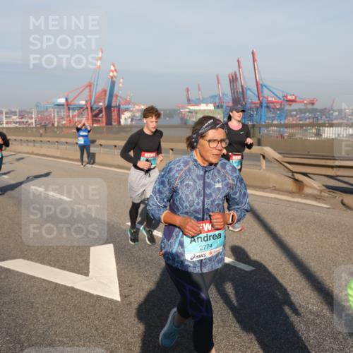 03.10.2025 - Köhlbrandbrückenlauf Yannick Fuchs http://msf.ph/oto/9180781 03.10.2025 08:55:20 Position 2 2774 meine-sportfotos.de