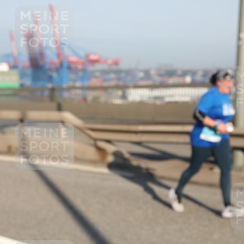 03.10.2025 - Köhlbrandbrückenlauf Yannick Fuchs http://msf.ph/oto/9180832 03.10.2025 08:55:26 Position 2  meine-sportfotos.de