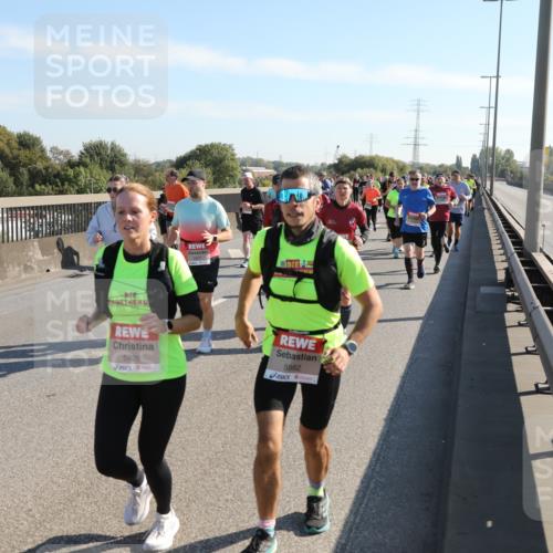 03.10.2025 - Köhlbrandbrückenlauf Yannick Fuchs http://msf.ph/oto/9180852 03.10.2025 11:22:08 Position 3 5928, 5982 meine-sportfotos.de