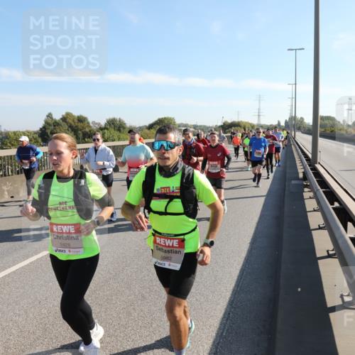 03.10.2025 - Köhlbrandbrückenlauf Yannick Fuchs http://msf.ph/oto/9180856 03.10.2025 11:22:08 Position 3 5928, 5982 meine-sportfotos.de