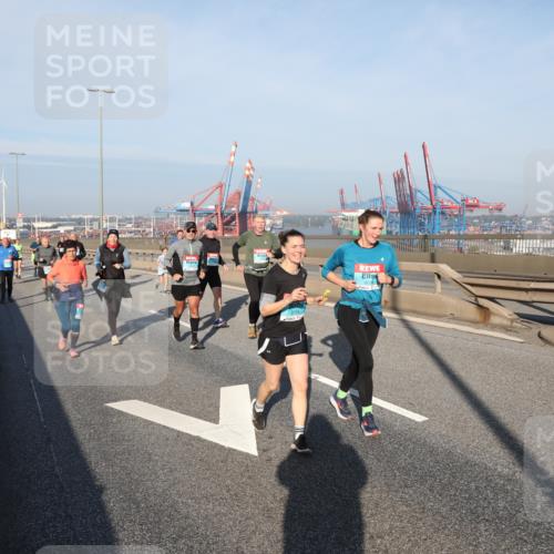 03.10.2025 - Köhlbrandbrückenlauf Yannick Fuchs http://msf.ph/oto/9180859 03.10.2025 08:55:31 Position 2  meine-sportfotos.de