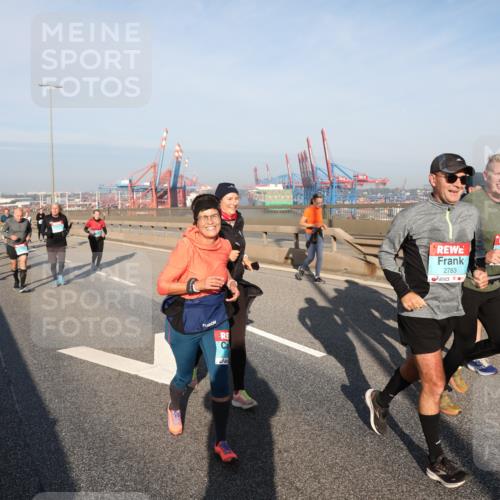 03.10.2025 - Köhlbrandbrückenlauf Yannick Fuchs http://msf.ph/oto/9180882 03.10.2025 08:55:33 Position 2 2783 meine-sportfotos.de