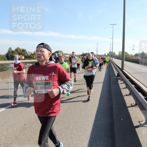 03.10.2025 - Köhlbrandbrückenlauf Yannick Fuchs http://msf.ph/oto/9180897 03.10.2025 11:22:12 Position 3 5684 meine-sportfotos.de