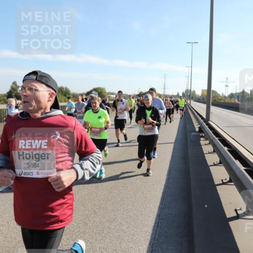 03.10.2025 - Köhlbrandbrückenlauf Yannick Fuchs http://msf.ph/oto/9180900 03.10.2025 11:22:12 Position 3 5684 meine-sportfotos.de