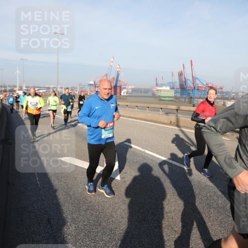 03.10.2025 - Köhlbrandbrückenlauf Yannick Fuchs http://msf.ph/oto/9180917 03.10.2025 08:55:37 Position 2 3231 meine-sportfotos.de