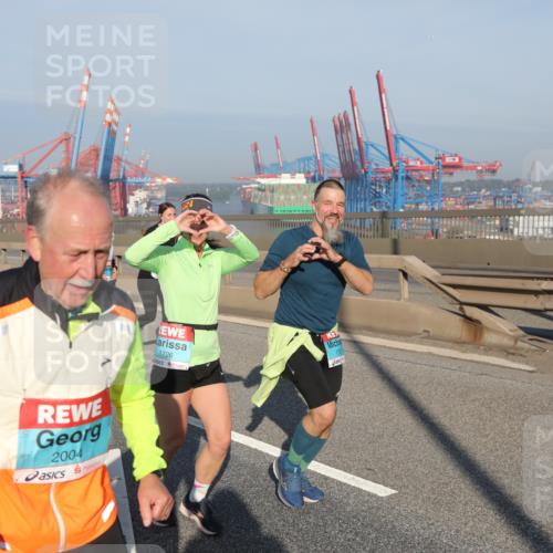 03.10.2025 - Köhlbrandbrückenlauf Yannick Fuchs http://msf.ph/oto/9180935 03.10.2025 08:55:40 Position 2 2004, 1726 meine-sportfotos.de
