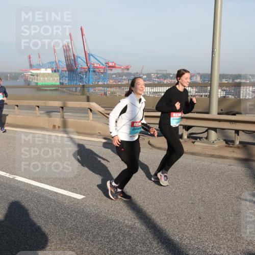 03.10.2025 - Köhlbrandbrückenlauf Yannick Fuchs http://msf.ph/oto/9180952 03.10.2025 08:55:43 Position 2 22, 236, 118 meine-sportfotos.de