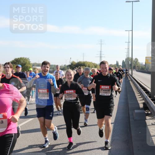 03.10.2025 - Köhlbrandbrückenlauf Yannick Fuchs http://msf.ph/oto/9180968 03.10.2025 11:22:21 Position 3 4900, 5130, 5149, 5156, 13 meine-sportfotos.de