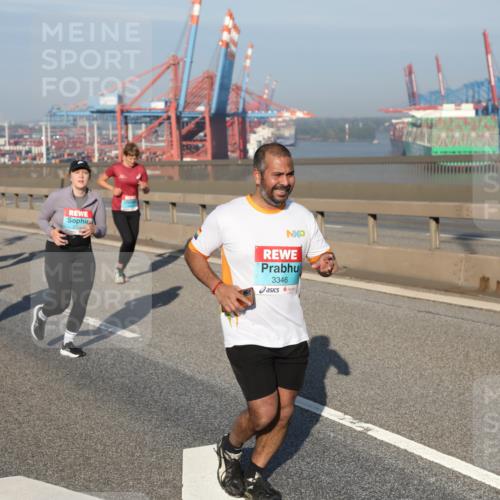 03.10.2025 - Köhlbrandbrückenlauf Yannick Fuchs http://msf.ph/oto/9180971 03.10.2025 08:55:46 Position 2 3346 meine-sportfotos.de