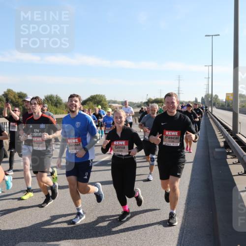03.10.2025 - Köhlbrandbrückenlauf Yannick Fuchs http://msf.ph/oto/9180979 03.10.2025 11:22:21 Position 3 5761, 5130, 5149, 13, 5156 meine-sportfotos.de