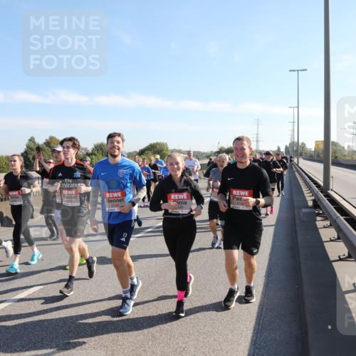 03.10.2025 - Köhlbrandbrückenlauf Yannick Fuchs http://msf.ph/oto/9180981 03.10.2025 11:22:22 Position 3 5761, 515, 5130, 13 meine-sportfotos.de
