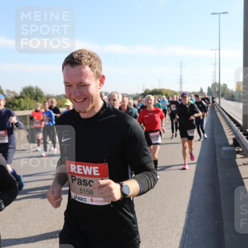 03.10.2025 - Köhlbrandbrückenlauf Yannick Fuchs http://msf.ph/oto/9180988 03.10.2025 11:22:22 Position 3 5149, 5156 meine-sportfotos.de