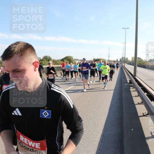 03.10.2025 - Köhlbrandbrückenlauf Yannick Fuchs http://msf.ph/oto/9181037 03.10.2025 11:22:27 Position 3 525 meine-sportfotos.de
