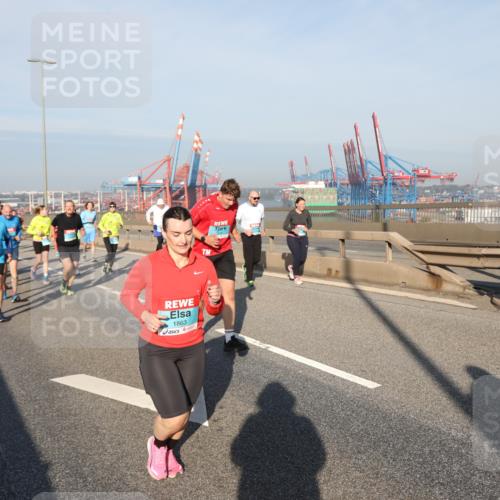 03.10.2025 - Köhlbrandbrückenlauf Yannick Fuchs http://msf.ph/oto/9181068 03.10.2025 08:56:00 Position 2 1863 meine-sportfotos.de