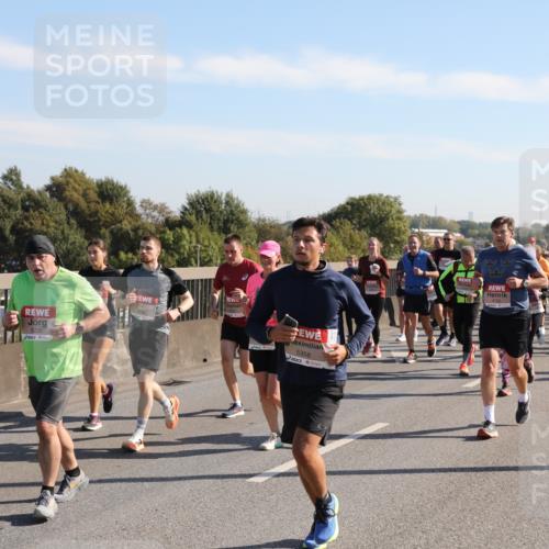 03.10.2025 - Köhlbrandbrückenlauf Yannick Fuchs http://msf.ph/oto/9181116 03.10.2025 11:22:35 Position 3 5235, 5358 meine-sportfotos.de