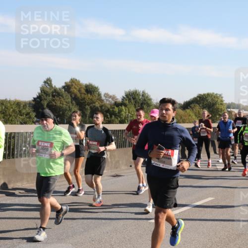 03.10.2025 - Köhlbrandbrückenlauf Yannick Fuchs http://msf.ph/oto/9181119 03.10.2025 11:22:35 Position 3 5235, 5358 meine-sportfotos.de