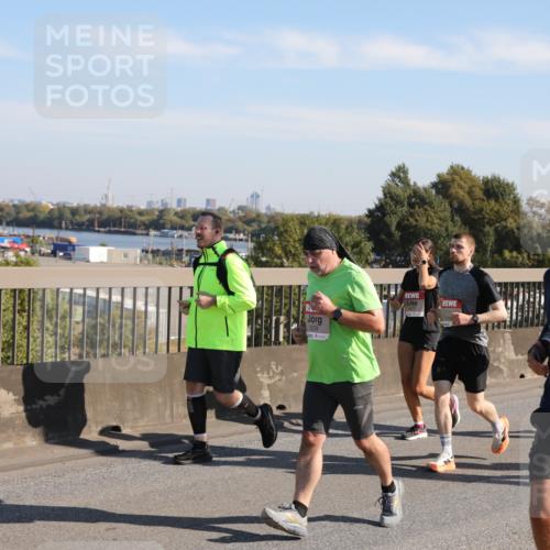 03.10.2025 - Köhlbrandbrückenlauf Yannick Fuchs http://msf.ph/oto/9181122 03.10.2025 11:22:35 Position 3 5235, 5308 meine-sportfotos.de