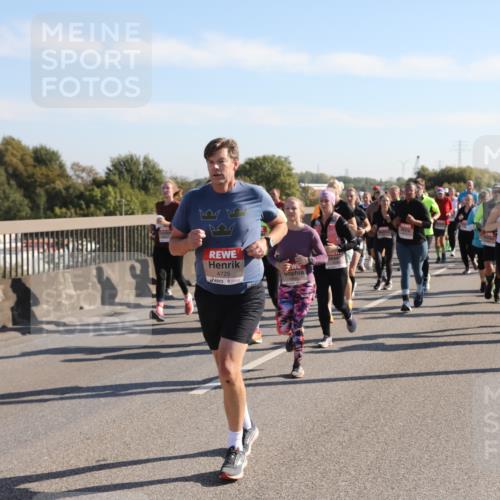 03.10.2025 - Köhlbrandbrückenlauf Yannick Fuchs http://msf.ph/oto/9181139 03.10.2025 11:22:36 Position 3 4725 meine-sportfotos.de