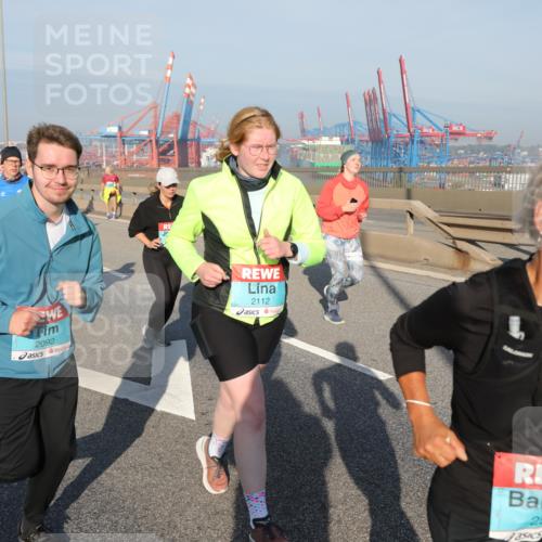 03.10.2025 - Köhlbrandbrückenlauf Yannick Fuchs http://msf.ph/oto/9181142 03.10.2025 08:56:10 Position 2 2092, 2112, 25 meine-sportfotos.de