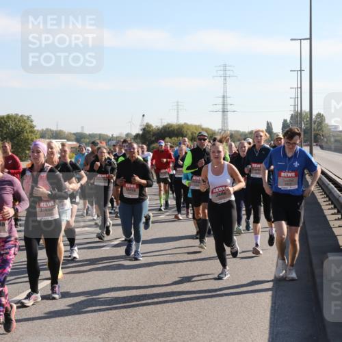 03.10.2025 - Köhlbrandbrückenlauf Yannick Fuchs http://msf.ph/oto/9181146 03.10.2025 11:22:37 Position 3 5850, 4702, 6564, 6812 meine-sportfotos.de
