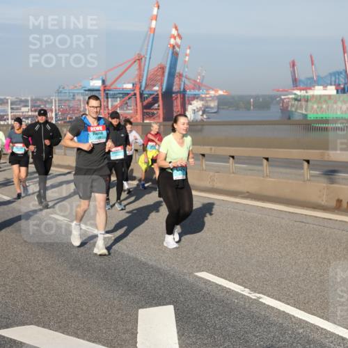 03.10.2025 - Köhlbrandbrückenlauf Yannick Fuchs http://msf.ph/oto/9181149 03.10.2025 08:56:13 Position 2  meine-sportfotos.de