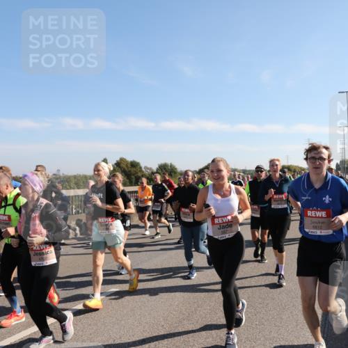 03.10.2025 - Köhlbrandbrückenlauf Yannick Fuchs http://msf.ph/oto/9181178 03.10.2025 11:22:39 Position 3 4702, 5570, 6812 meine-sportfotos.de