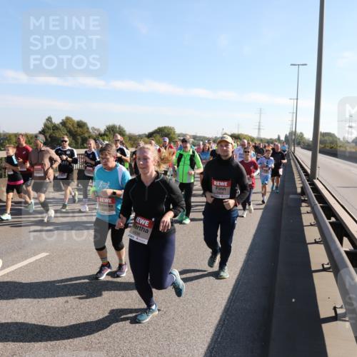 03.10.2025 - Köhlbrandbrückenlauf Yannick Fuchs http://msf.ph/oto/9181206 03.10.2025 11:22:42 Position 3 554, 4936, 5458 meine-sportfotos.de