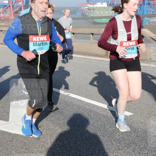 03.10.2025 - Köhlbrandbrückenlauf Yannick Fuchs http://msf.ph/oto/9181209 03.10.2025 08:56:25 Position 2 2752, 2005, 3389 meine-sportfotos.de