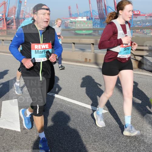 03.10.2025 - Köhlbrandbrückenlauf Yannick Fuchs http://msf.ph/oto/9181211 03.10.2025 08:56:25 Position 2 2752, 2005, 8389, 3391 meine-sportfotos.de