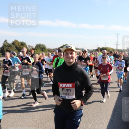 03.10.2025 - Köhlbrandbrückenlauf Yannick Fuchs http://msf.ph/oto/9181214 03.10.2025 11:22:42 Position 3 5458, 5949 meine-sportfotos.de