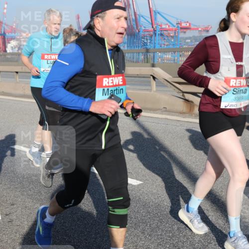 03.10.2025 - Köhlbrandbrückenlauf Yannick Fuchs http://msf.ph/oto/9181215 03.10.2025 08:56:25 Position 2 2752, 20, 3389 meine-sportfotos.de