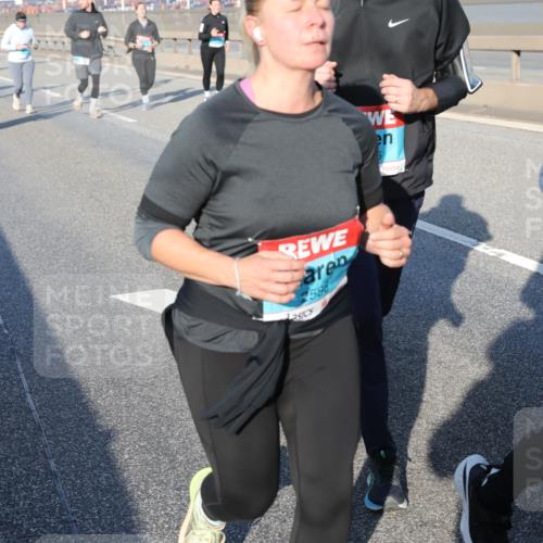 03.10.2025 - Köhlbrandbrückenlauf Yannick Fuchs http://msf.ph/oto/9181226 03.10.2025 08:56:26 Position 2 586 meine-sportfotos.de