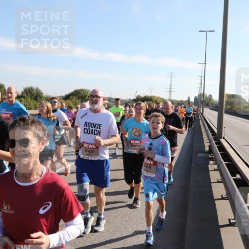 03.10.2025 - Köhlbrandbrückenlauf Yannick Fuchs http://msf.ph/oto/9181238 03.10.2025 11:22:44 Position 3 6039, 4746, 4875, 4745 meine-sportfotos.de