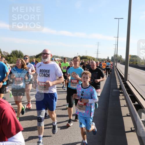 03.10.2025 - Köhlbrandbrückenlauf Yannick Fuchs http://msf.ph/oto/9181239 03.10.2025 11:22:44 Position 3 4746, 6501, 4875, 6296, 4745 meine-sportfotos.de