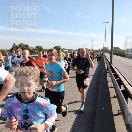 03.10.2025 - Köhlbrandbrückenlauf Yannick Fuchs http://msf.ph/oto/9181254 03.10.2025 11:22:45 Position 3 75 meine-sportfotos.de
