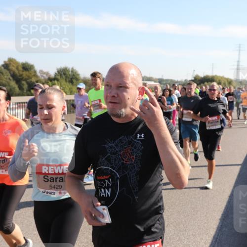 03.10.2025 - Köhlbrandbrückenlauf Yannick Fuchs http://msf.ph/oto/9181260 03.10.2025 11:22:46 Position 3 520, 5429, 2022 meine-sportfotos.de
