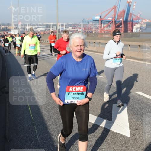 03.10.2025 - Köhlbrandbrückenlauf Yannick Fuchs http://msf.ph/oto/9181267 03.10.2025 08:56:33 Position 2 3626 meine-sportfotos.de