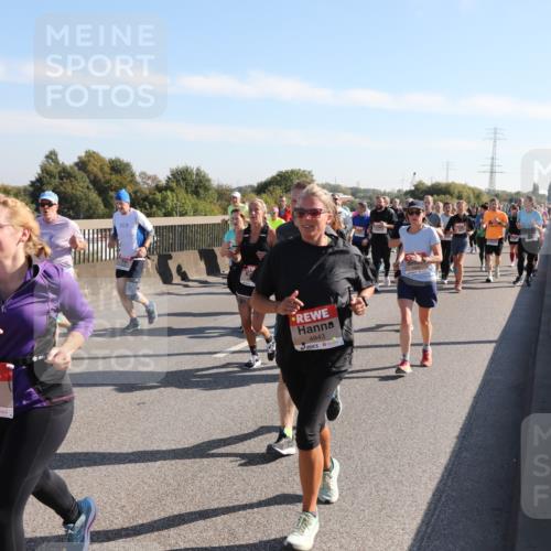 03.10.2025 - Köhlbrandbrückenlauf Yannick Fuchs http://msf.ph/oto/9181278 03.10.2025 11:22:47 Position 3 4937, 4943 meine-sportfotos.de