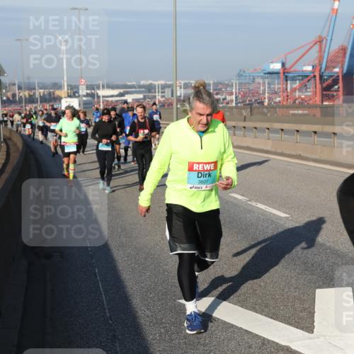 03.10.2025 - Köhlbrandbrückenlauf Yannick Fuchs http://msf.ph/oto/9181285 03.10.2025 08:56:36 Position 2 3607 meine-sportfotos.de