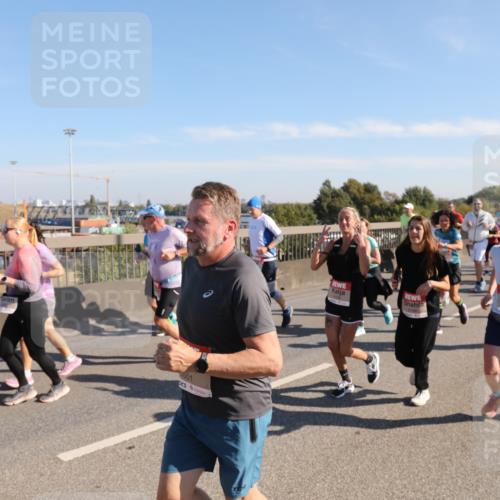 03.10.2025 - Köhlbrandbrückenlauf Yannick Fuchs http://msf.ph/oto/9181297 03.10.2025 11:22:48 Position 3 501 meine-sportfotos.de