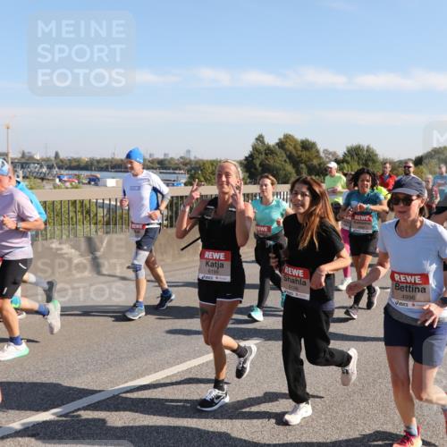 03.10.2025 - Köhlbrandbrückenlauf Yannick Fuchs http://msf.ph/oto/9181300 03.10.2025 11:22:49 Position 3 6199, 6198, 4996 meine-sportfotos.de