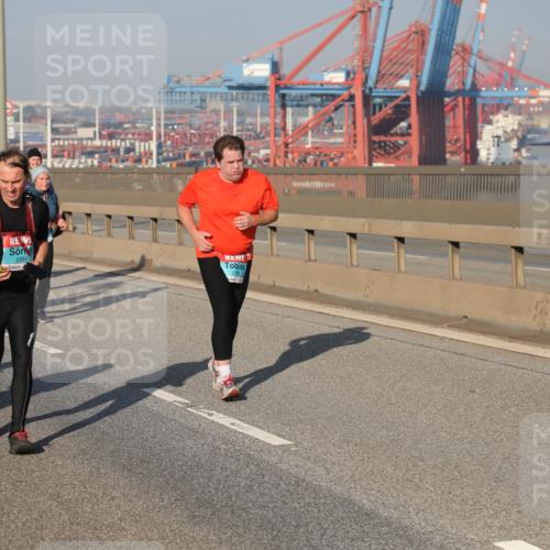 03.10.2025 - Köhlbrandbrückenlauf Yannick Fuchs http://msf.ph/oto/9181301 03.10.2025 08:56:37 Position 2 3384 meine-sportfotos.de