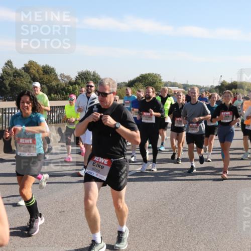 03.10.2025 - Köhlbrandbrückenlauf Yannick Fuchs http://msf.ph/oto/9181309 03.10.2025 11:22:49 Position 3 4984, 6005, 4661 meine-sportfotos.de