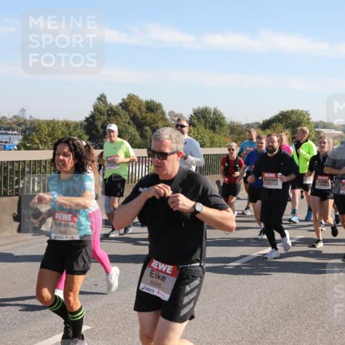 03.10.2025 - Köhlbrandbrückenlauf Yannick Fuchs http://msf.ph/oto/9181313 03.10.2025 11:22:50 Position 3 4984, 6005 meine-sportfotos.de