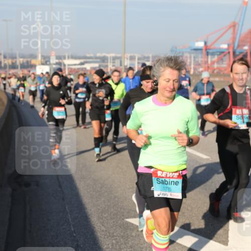 03.10.2025 - Köhlbrandbrückenlauf Yannick Fuchs http://msf.ph/oto/9181324 03.10.2025 08:56:40 Position 2 1775 meine-sportfotos.de